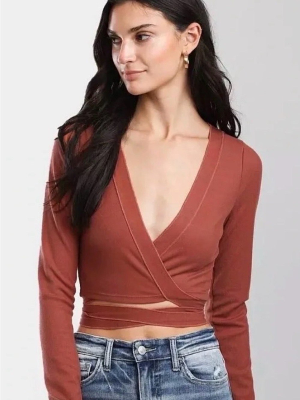 Womenโs Rust Wrap Crop Top - HYFVE